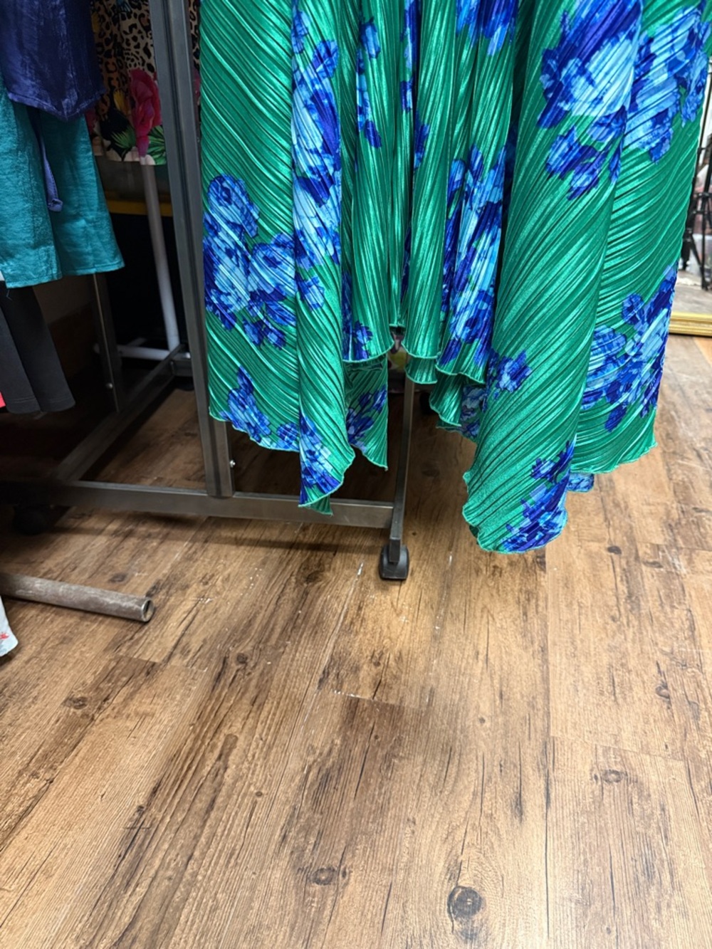 Green Floral High-Low Wrap Dress with Tie Waist - Picture 11 of 11